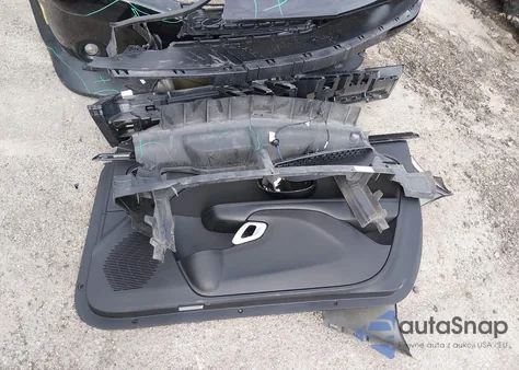 2022 Dodge Challenger R/T Scat Pack z USA, uszkodzony, nr VIN 2C3CDZFJ3NH181821